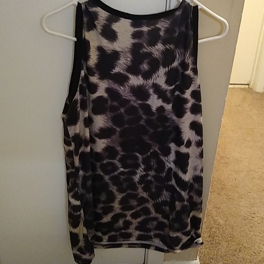 Shirt - Picture 2 of 2